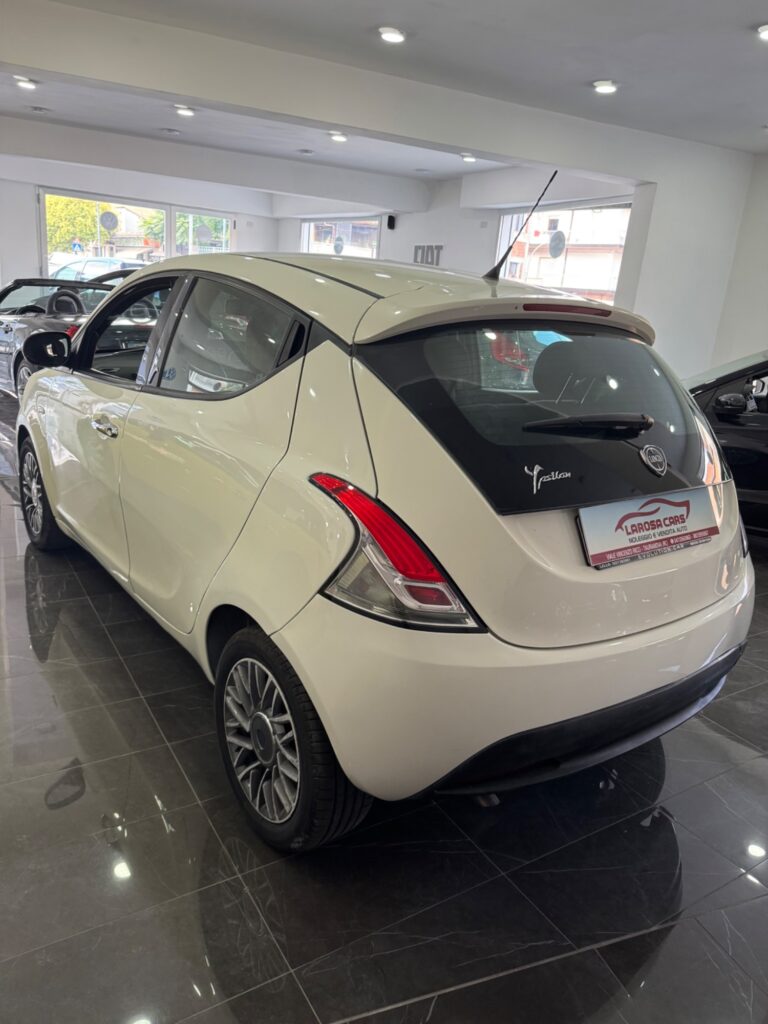 Lancia ypsilon 1.3 diesel