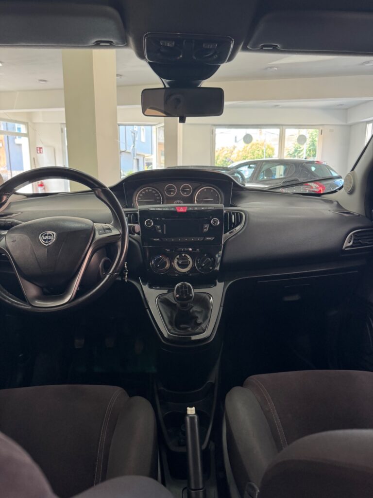 Lancia ypsilon 1.3 diesel