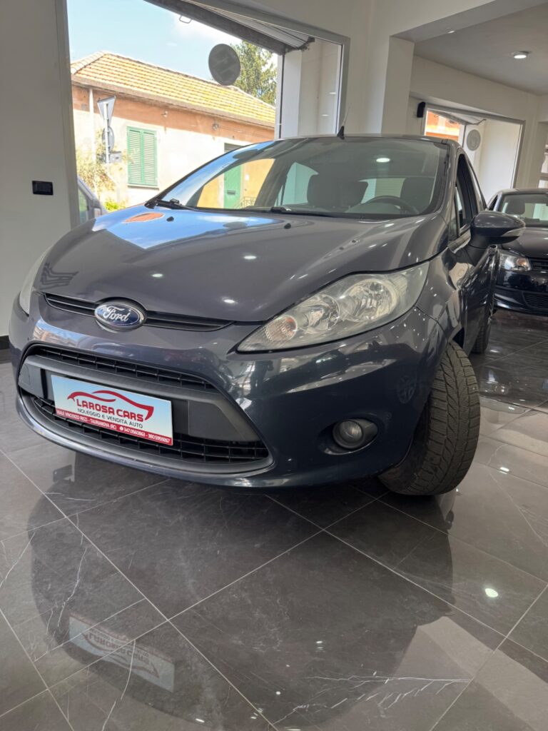 Ford fiesta 1.4 benzina gpl