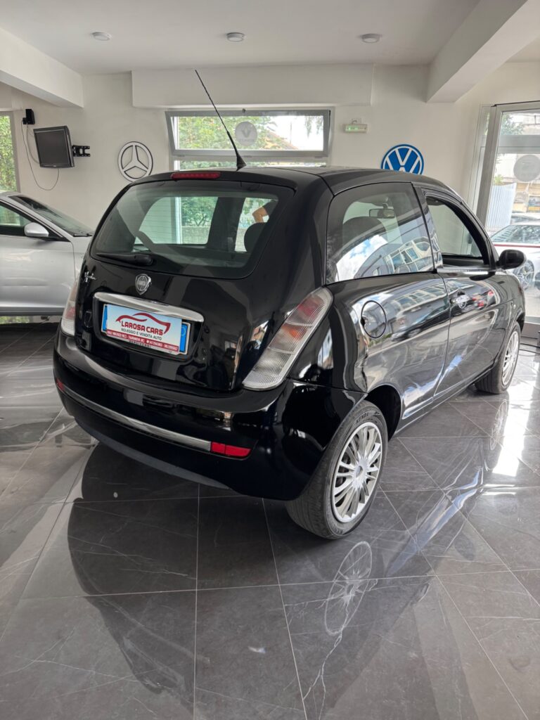 Lancia ypsilon 1.3 diesel