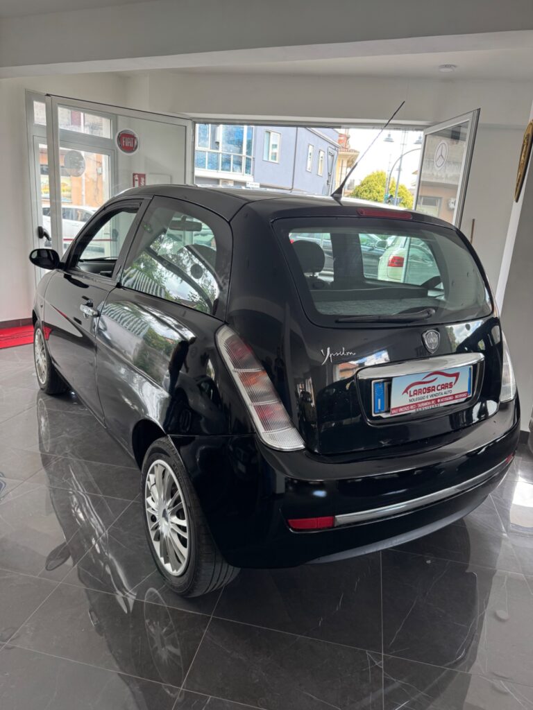 Lancia ypsilon 1.3 diesel