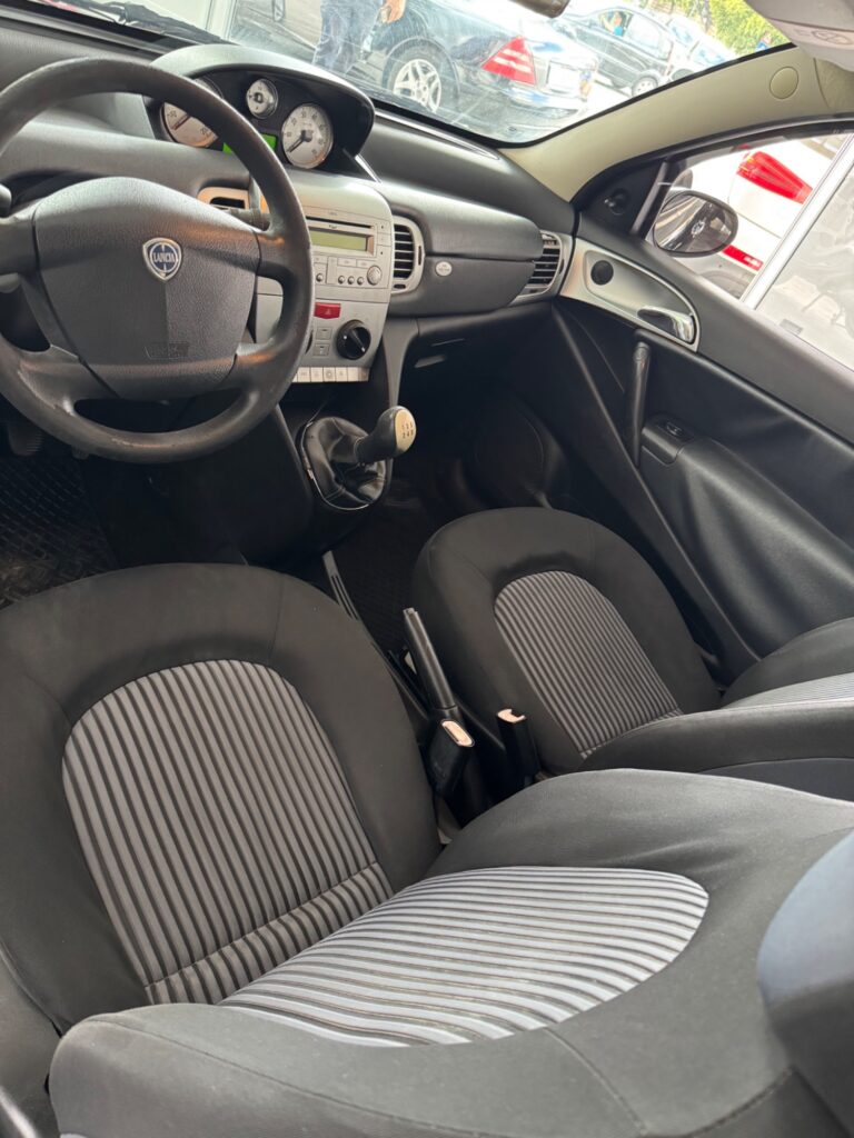 Lancia ypsilon 1.3 diesel