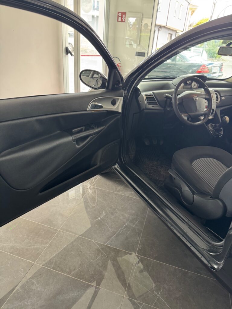Lancia ypsilon 1.3 diesel